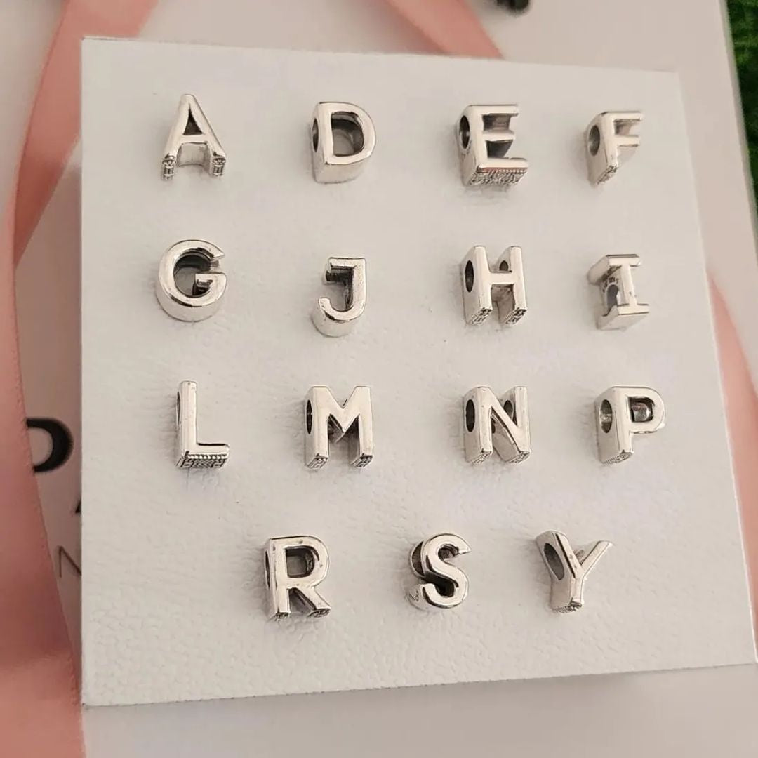 Charms Iniciales Pandora