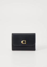 Coach Essential Card Holder Wallet