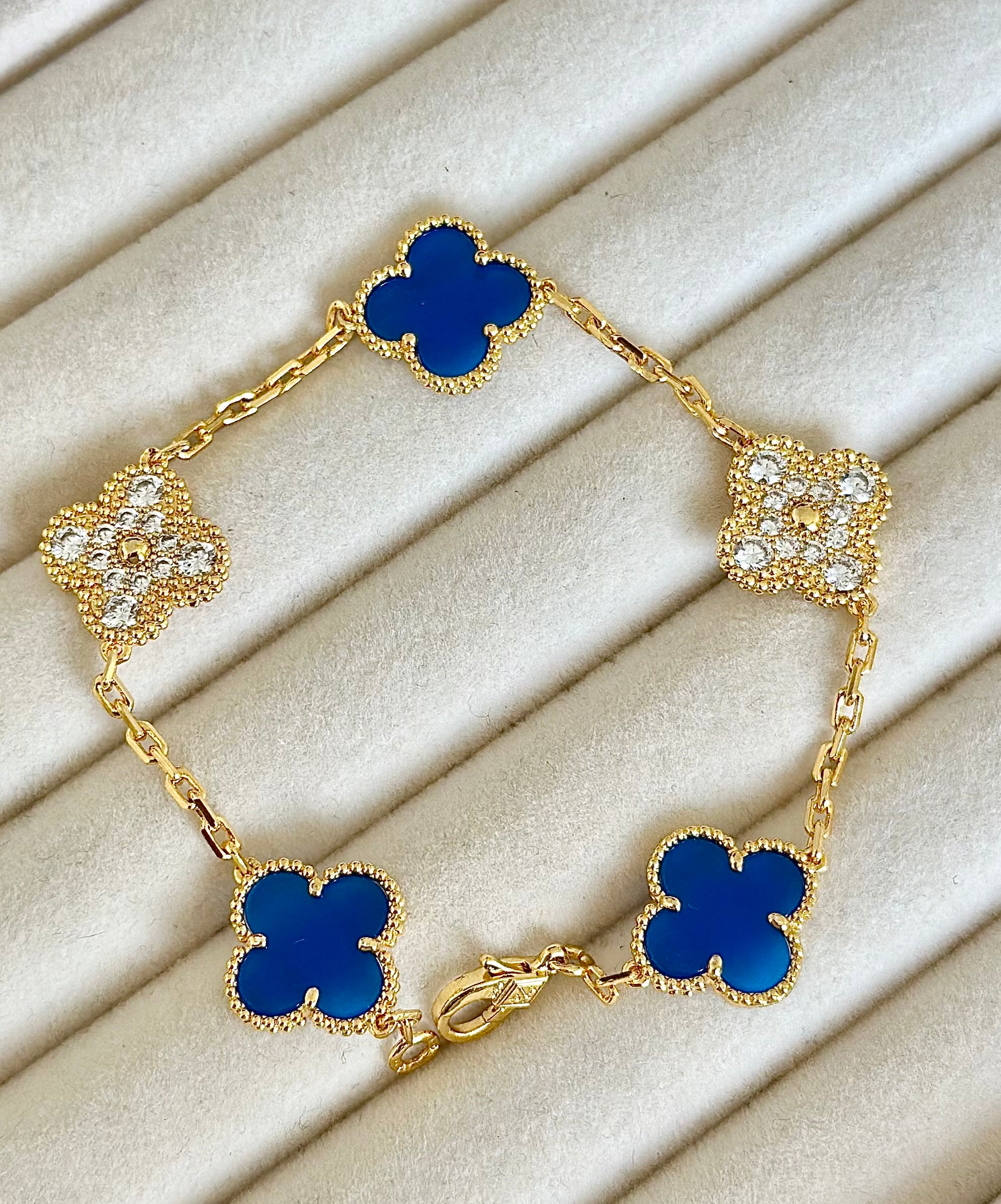 Pulsera Van Cleef Azul y Dorado Alhambra Vintage 5 Tréboles