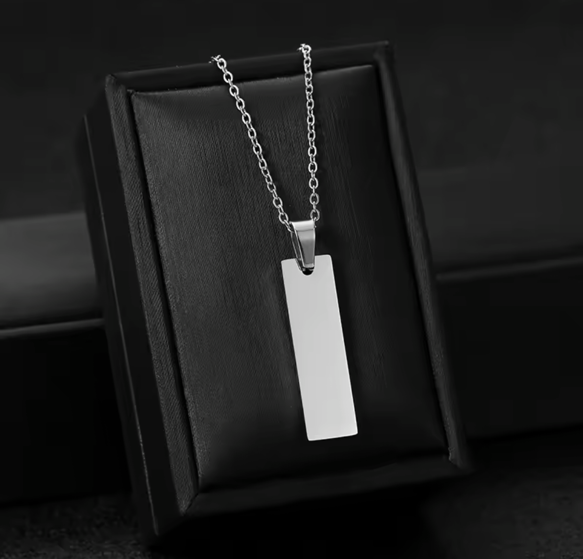 Collar Grabable Con Placa Pequeña en Acero Inoxidable