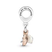 Charm Colgante Triple Perla Cultivada de Agua Dulce, Estrella de Mar y Concha