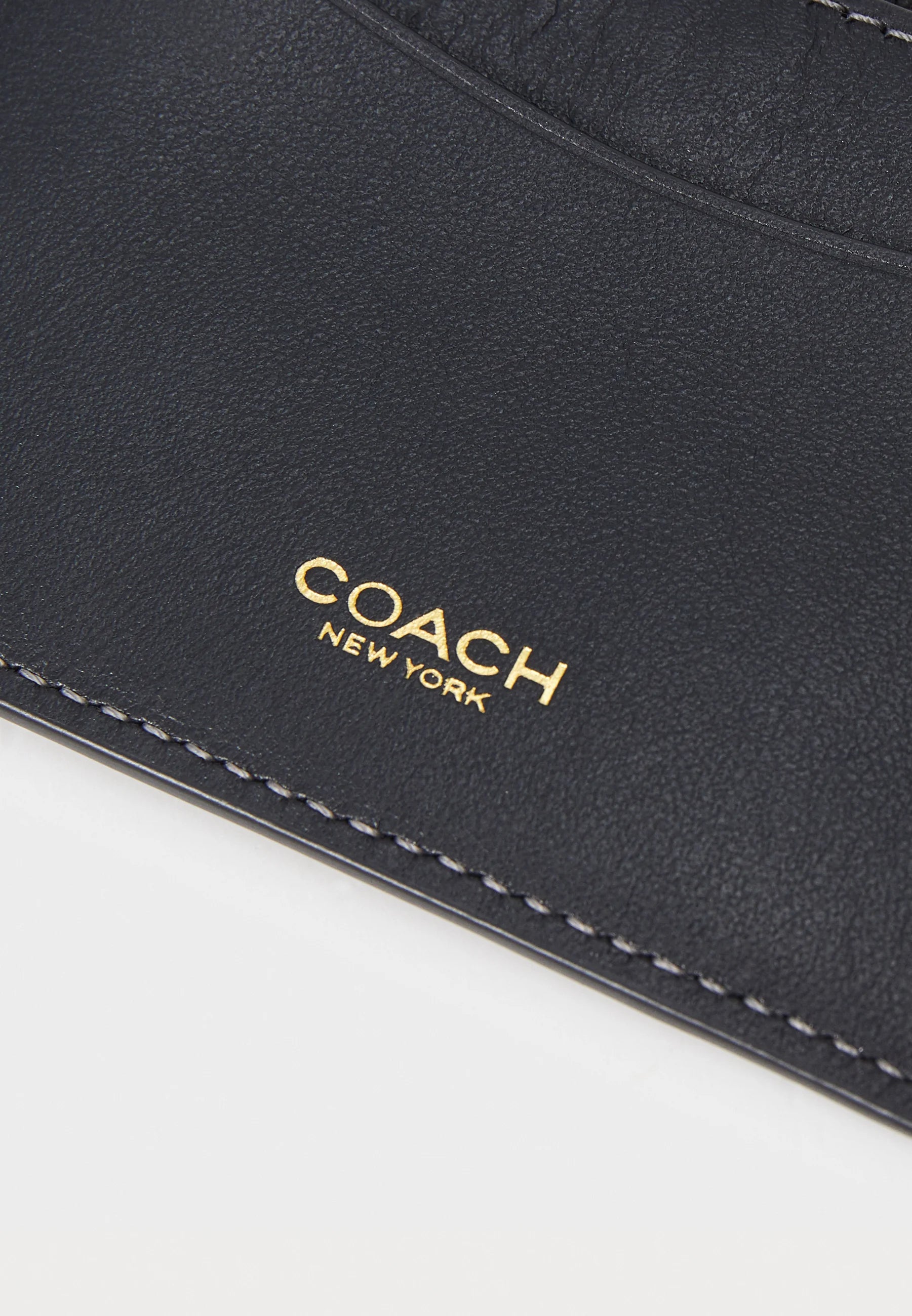 Coach Essential Card Holder Wallet