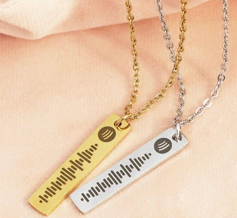 Collar Grabable Con Placa Pequeña en Acero Inoxidable