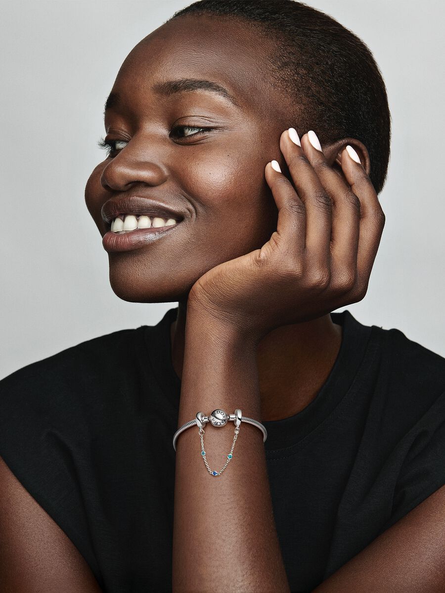 Cadena de Seguridad Tres Gemas Azules