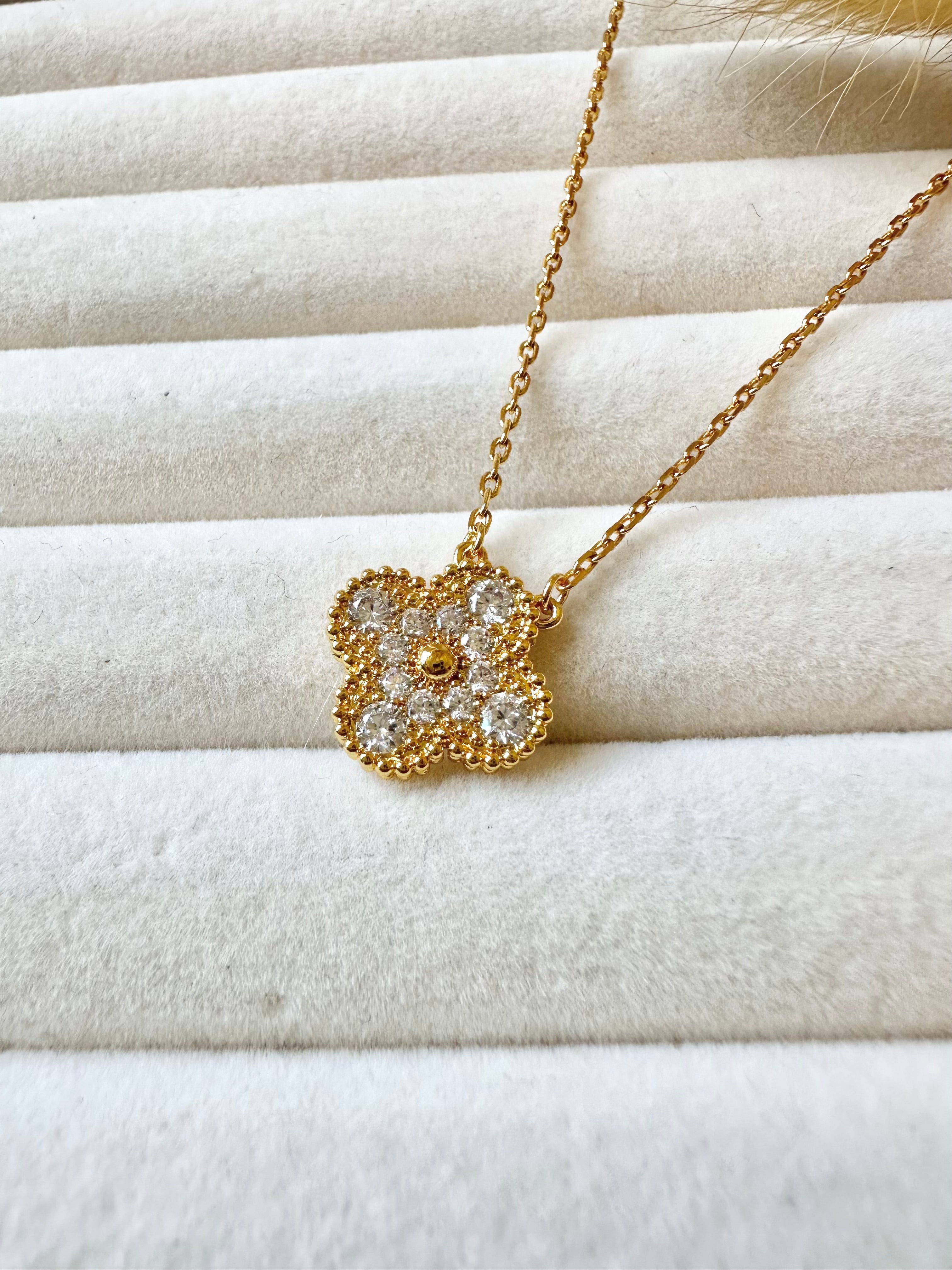 Collar Van Cleef Alhambra vintage 1 trébol