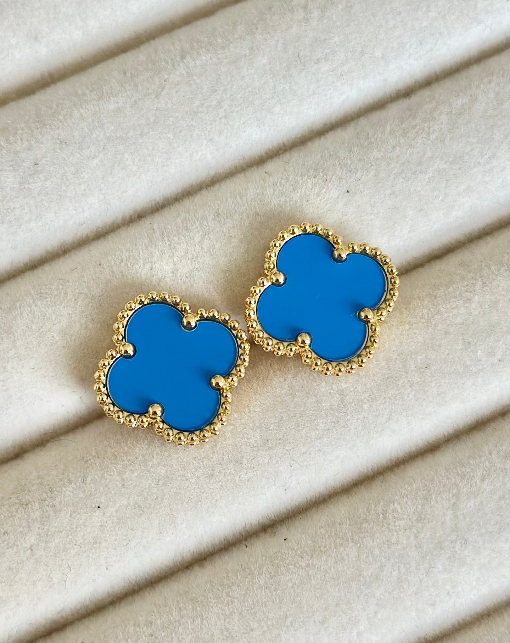 Pendientes Van Cleef Alhambra Vintage Azul
