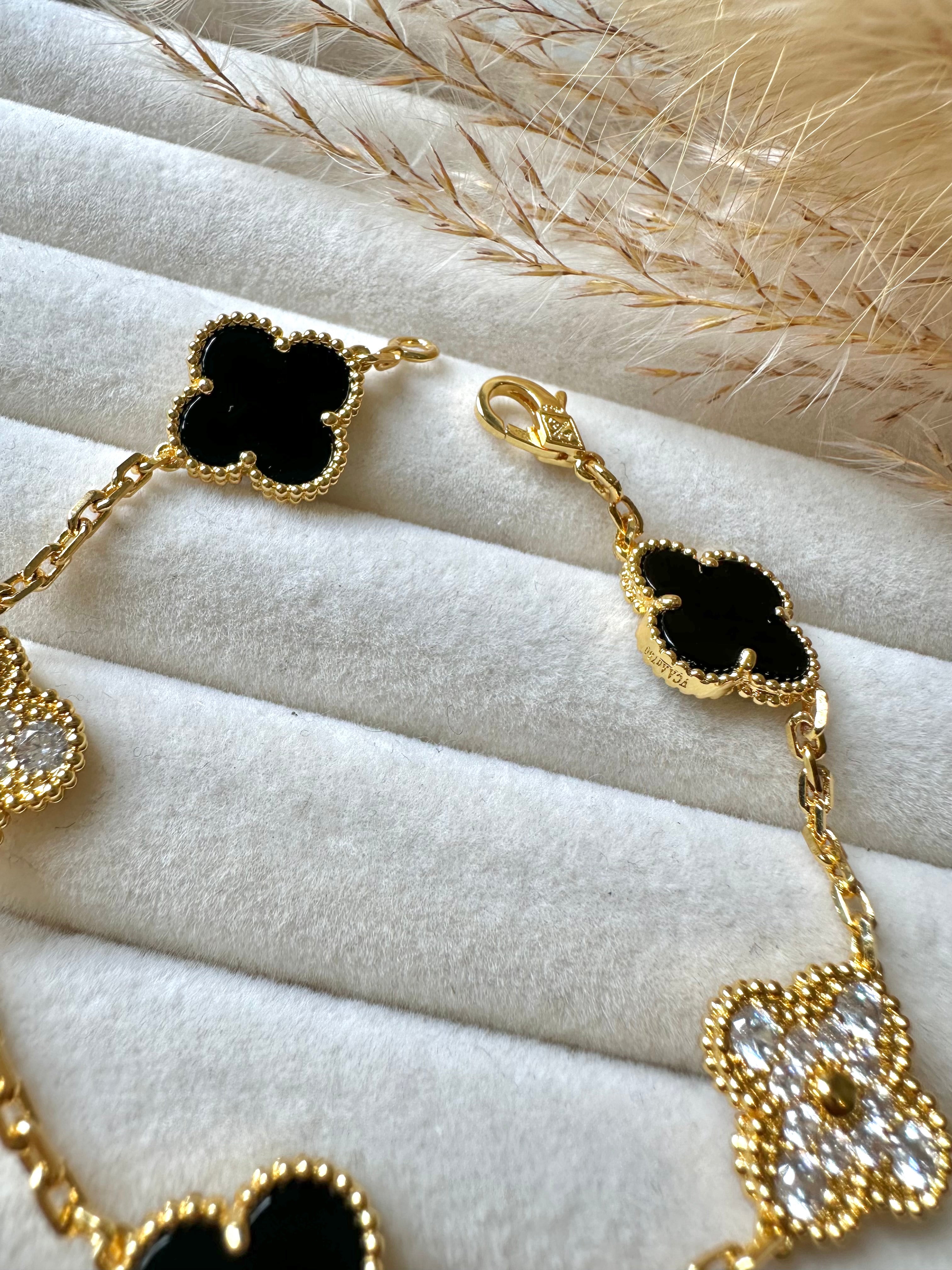 Pulsera Van Cleef Alhambra vintage 5 Tréboles Negro y Dorado