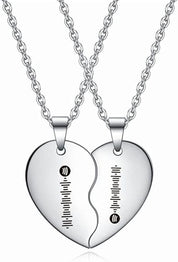 Dúo de Collares Corazón a Mitad Grabables en Acero Inoxidable