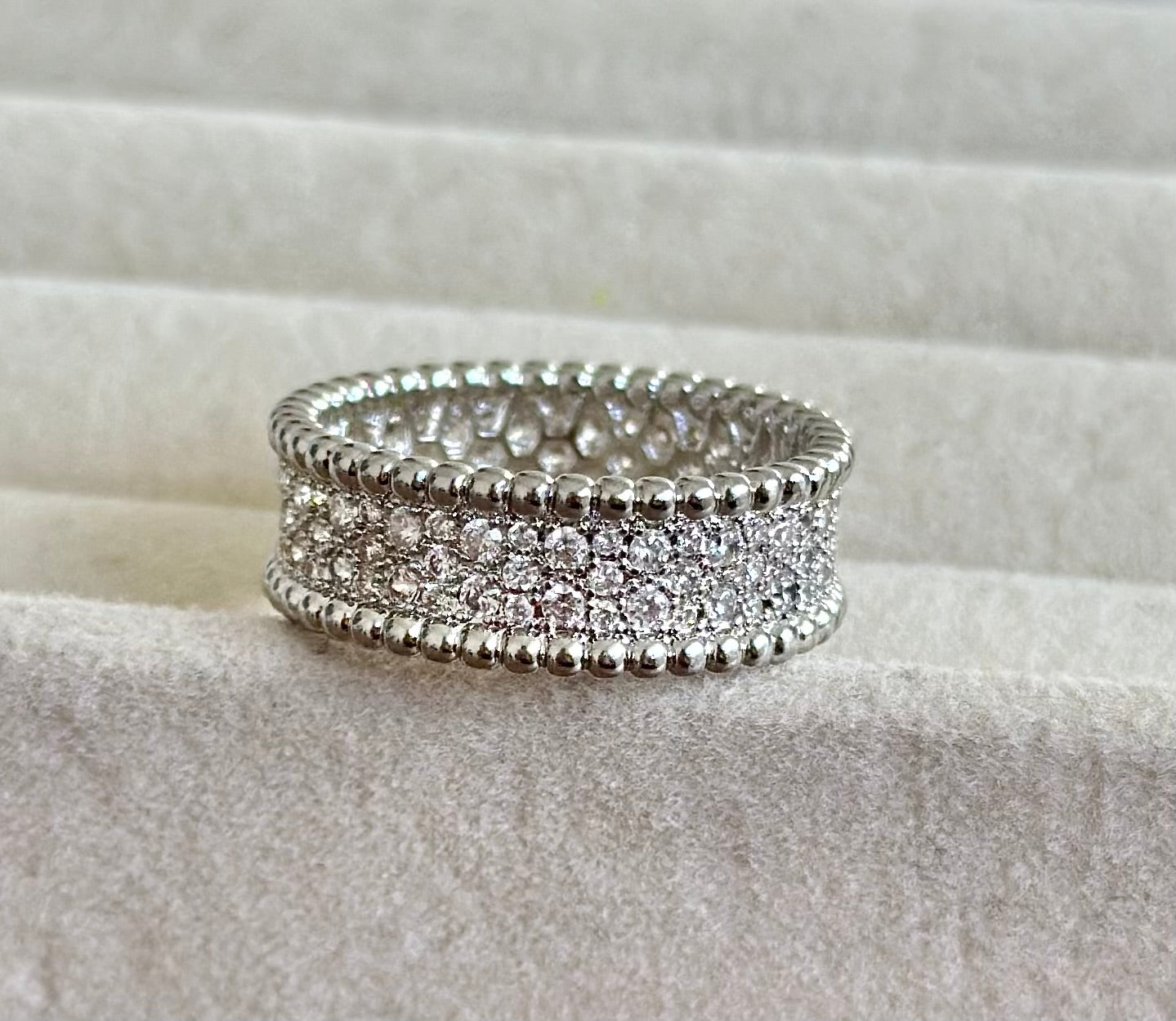 Anillo Van Cleff Pave Plateado