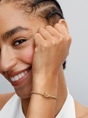 Charm Love Escrito a Mano Dorado