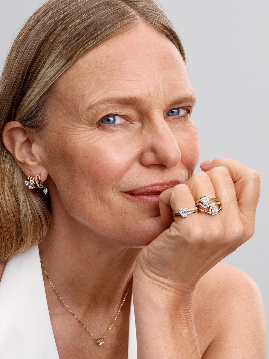 Anillo Dorado Corazón Doble Alianza