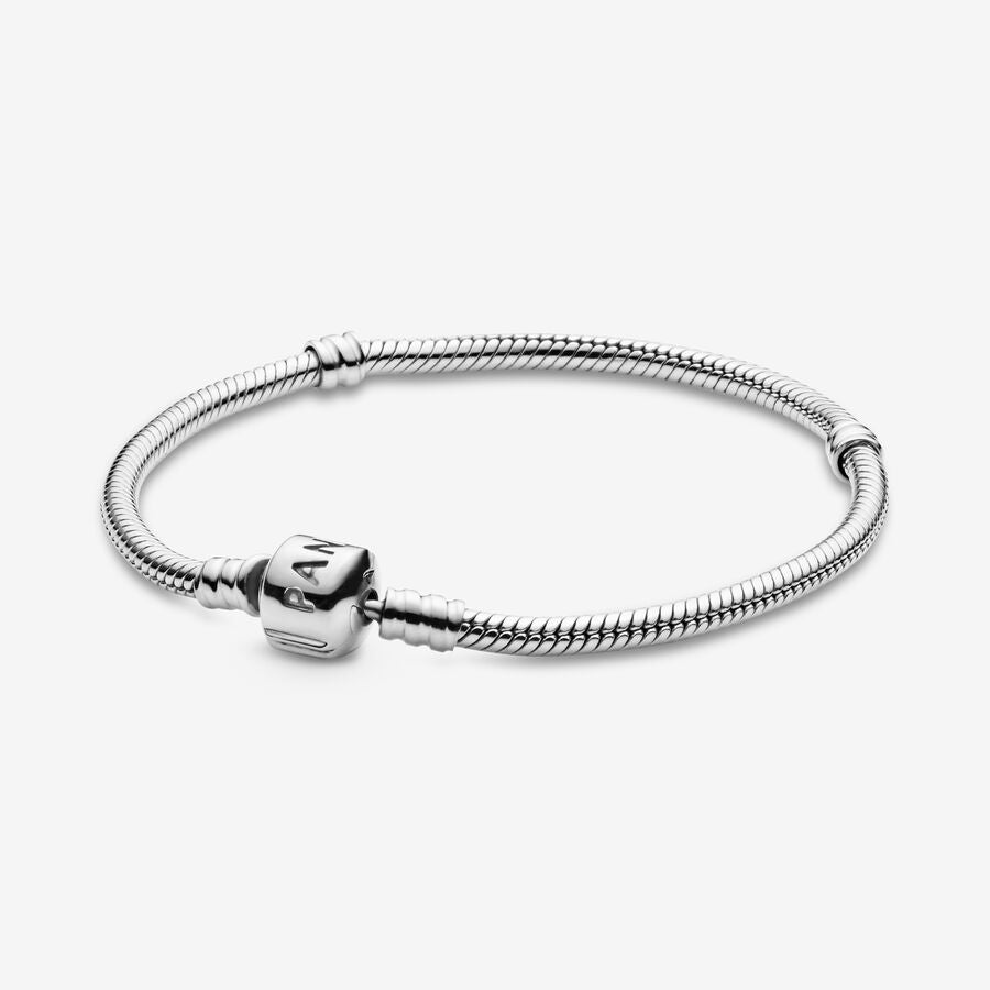 Pulsera de plata de ley y cierre clasica