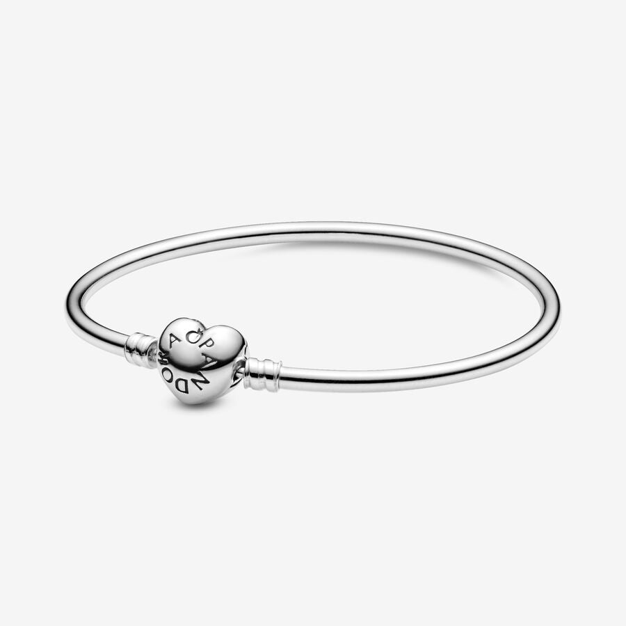 Pulsera rígida Moments en plata de ley con cierre Corazón para charms